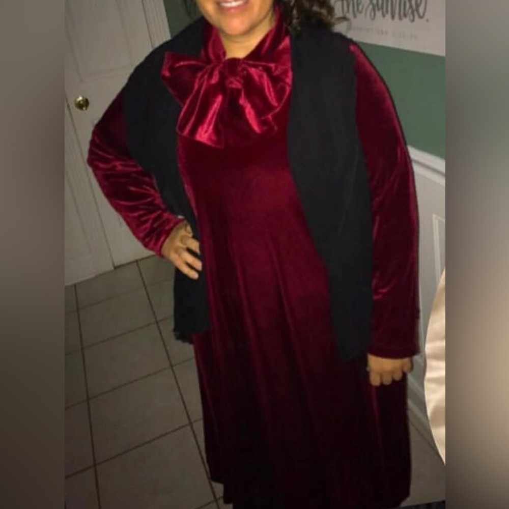 ♥️Velvet Burgundy Red Bubble Dress /w Pockets♥️ - Picture 2 of 13